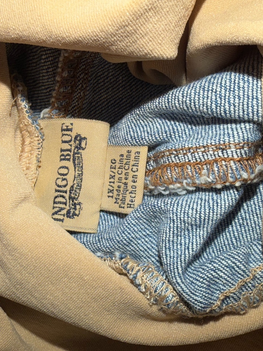 Indigo Blue Two-Tone Maternity Straight-Leg Jeans in Denim & Khaki Belly Support - Picture 3 of 3